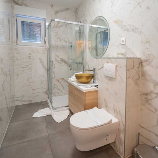 Bathroom / WC, Pool and Breakfast apartments Villa Maro, Pool and Breakfast Apartments Villa Maro, Novalja - Pag - Croatia Novalja