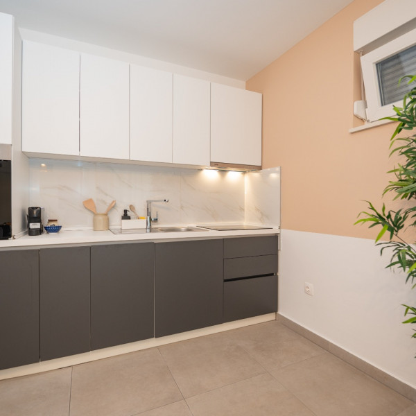 Kitchen, Pool and Breakfast apartments Villa Maro, Pool and Breakfast Apartments Villa Maro, Novalja - Pag - Croatia Novalja