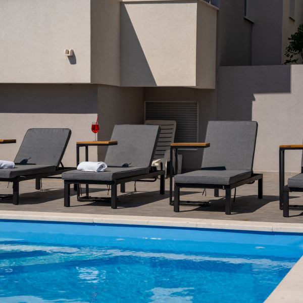 Pool and Breakfast apartments Villa Maro, Pool and Breakfast Apartments Villa Maro, Novalja Novalja