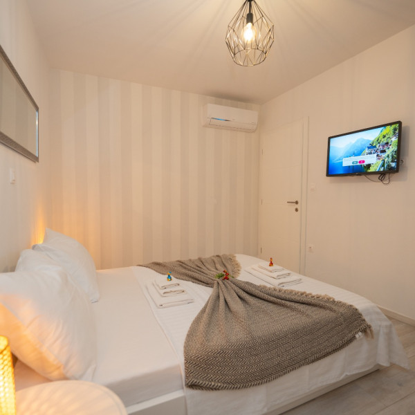 Bedrooms, Pool and Breakfast apartments Villa Maro, Pool and Breakfast Apartments Villa Maro, Novalja - Pag - Croatia Novalja