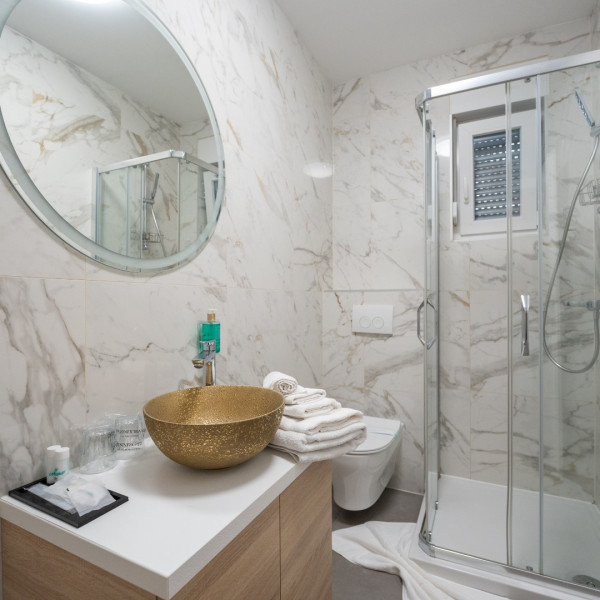 Kupaonica / wc, Pool and Breakfast apartments Villa Maro, Pool and Breakfast Apartments Villa Maro, Novalja Novalja
