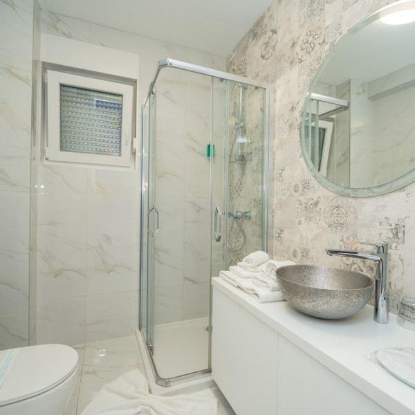 Bathroom / WC, Pool and Breakfast apartments Villa Maro, Pool and Breakfast Apartments Villa Maro, Novalja - Pag - Croatia Novalja