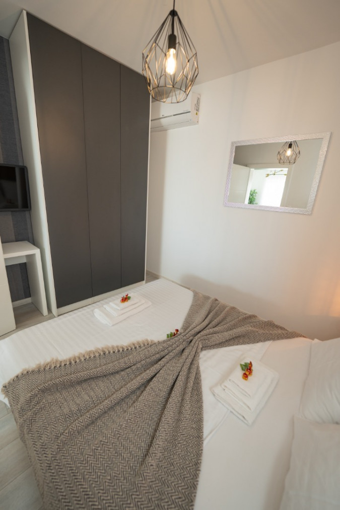Apartment 5, Pool and Breakfast Apartments Villa Maro, Novalja - Pag - Croatia Novalja
