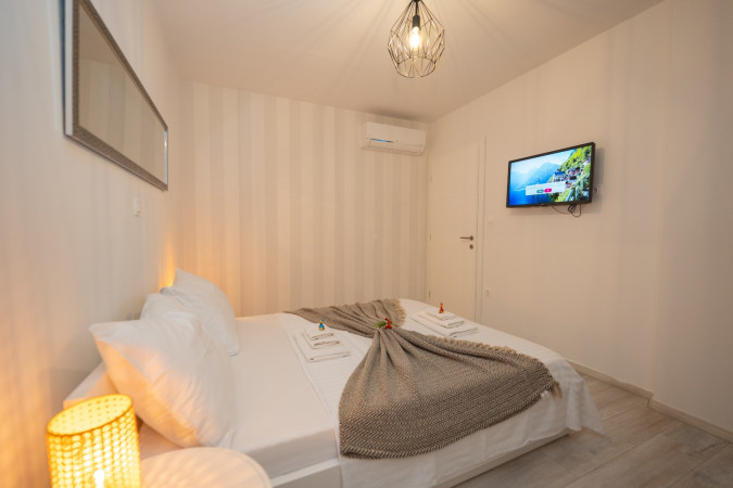 Apartment 1, Pool and Breakfast Apartments Villa Maro, Novalja - Pag - Croatia Novalja