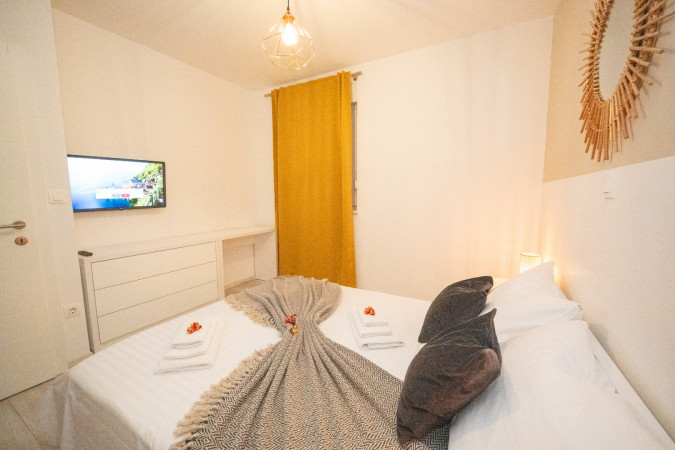 Apartment 7, Pool and Breakfast Apartments Villa Maro, Novalja - Pag - Croatia Novalja