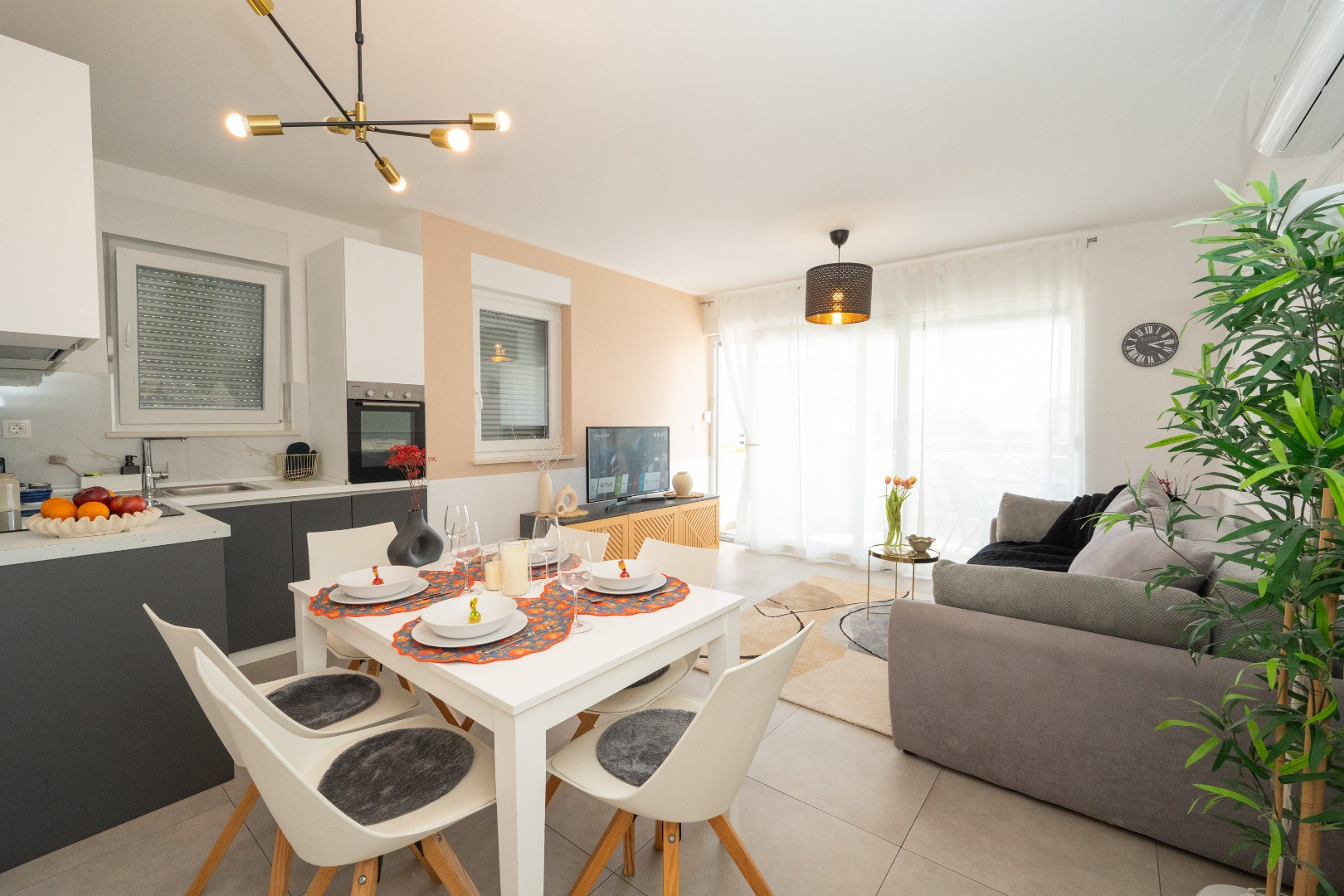 Villa Maro - Pool and Breakfast Apartments , Pool and Breakfast Apartments Villa Maro, Novalja - Pag - Croatia Novalja