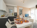 Apartman 5, Pool and Breakfast Apartments Villa Maro, Novalja Novalja